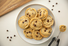 Load image into Gallery viewer, Chewy Vs. Crispy Cookie Class
