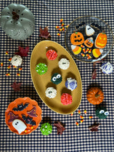 Load image into Gallery viewer, Creepy Creature Cupcakes
