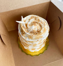 Load image into Gallery viewer, Lemon Meringue Cake
